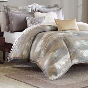 Graphix Jacquard Comforter Guest Room
